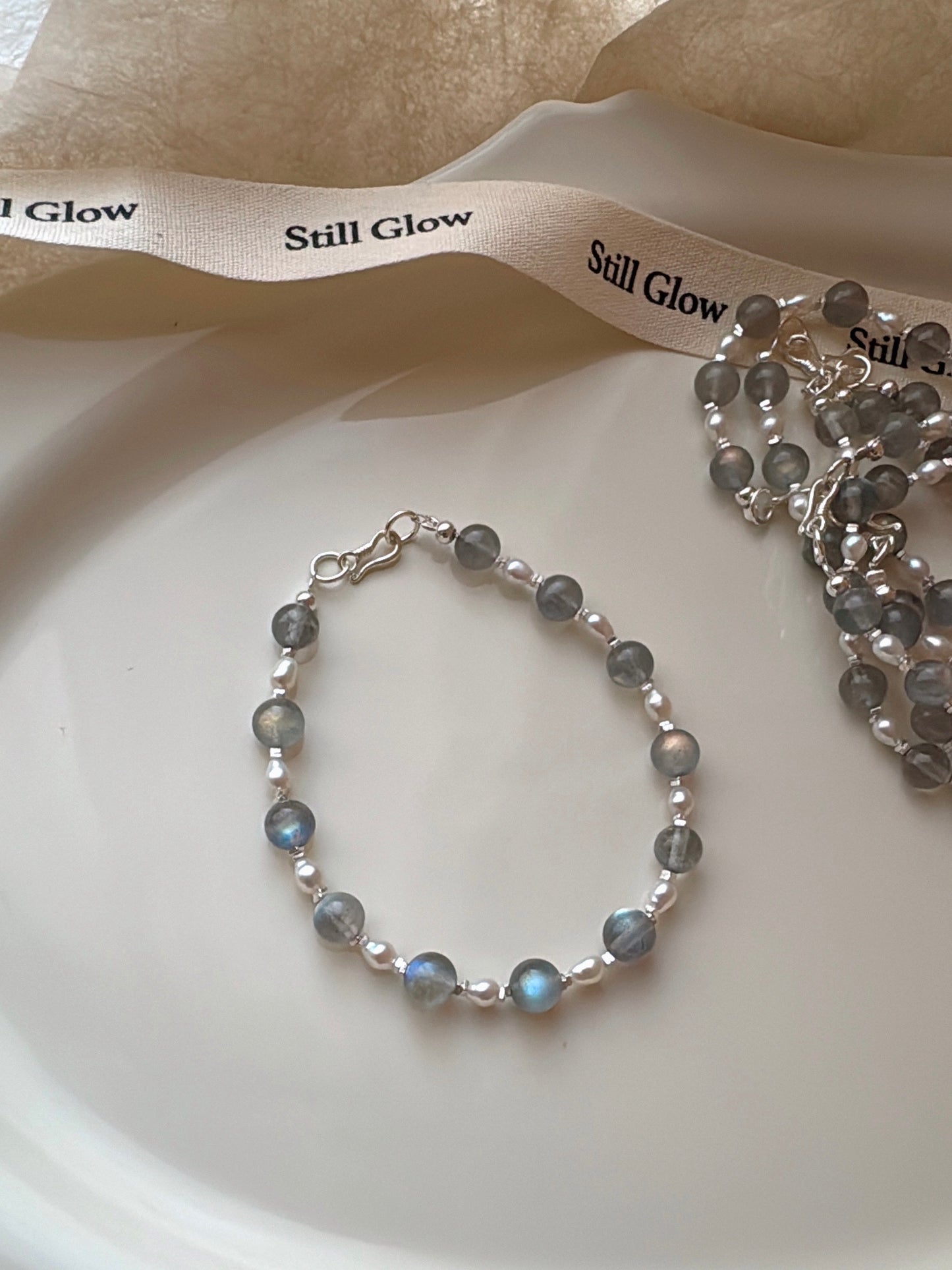 Lunar Mist｜Labradorite & Freshwater Pearl 925 Silver Bracelet