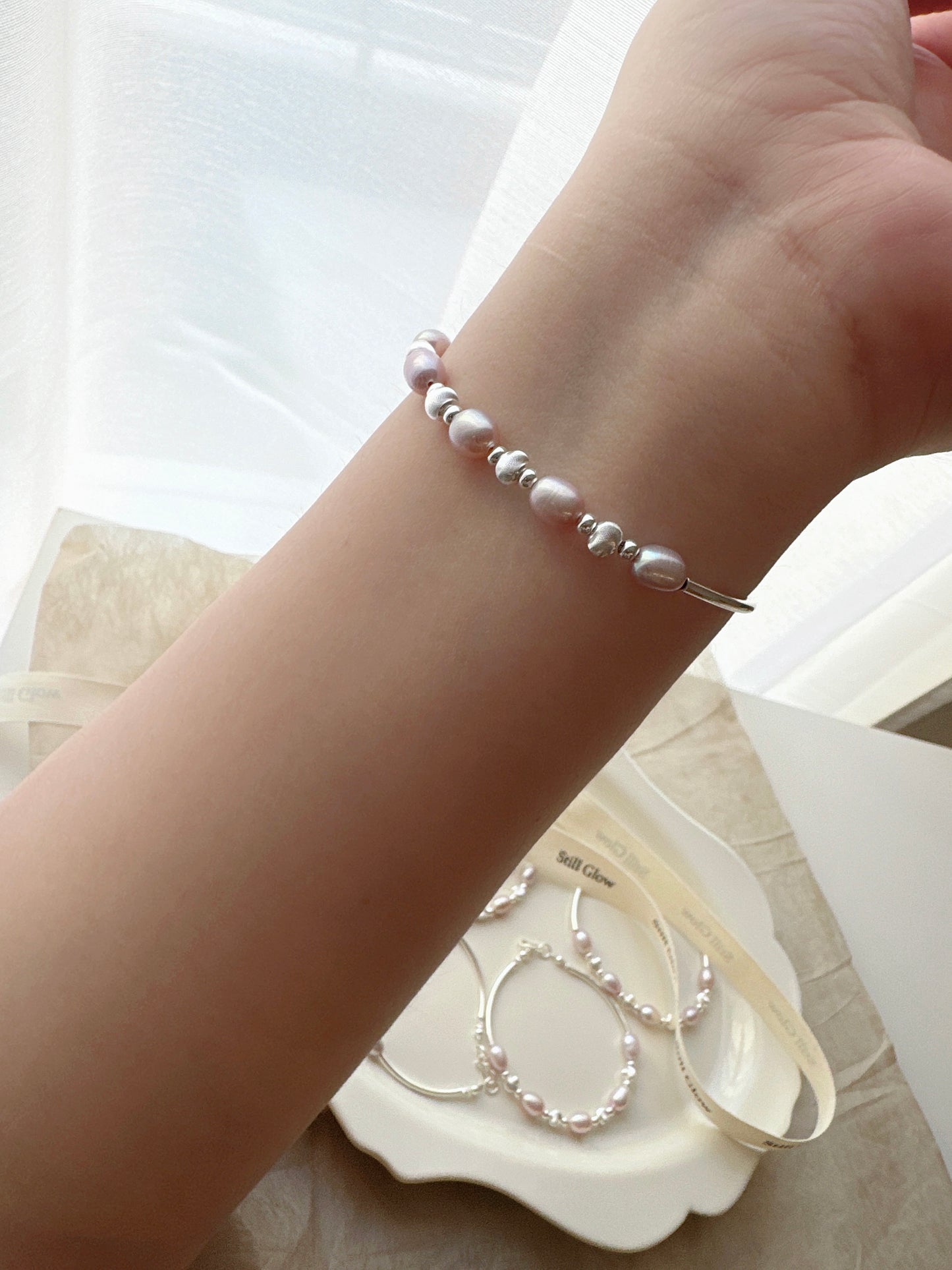 Lunai｜Lavender Freshwater Pearl & 925 Silver Bracelet