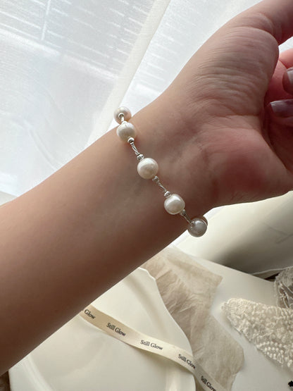 Trace of Light｜925 Silver × Natural Freshwater Pearls Bracelet
