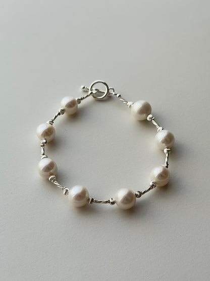Trace of Light｜925 Silver × Natural Freshwater Pearls Bracelet