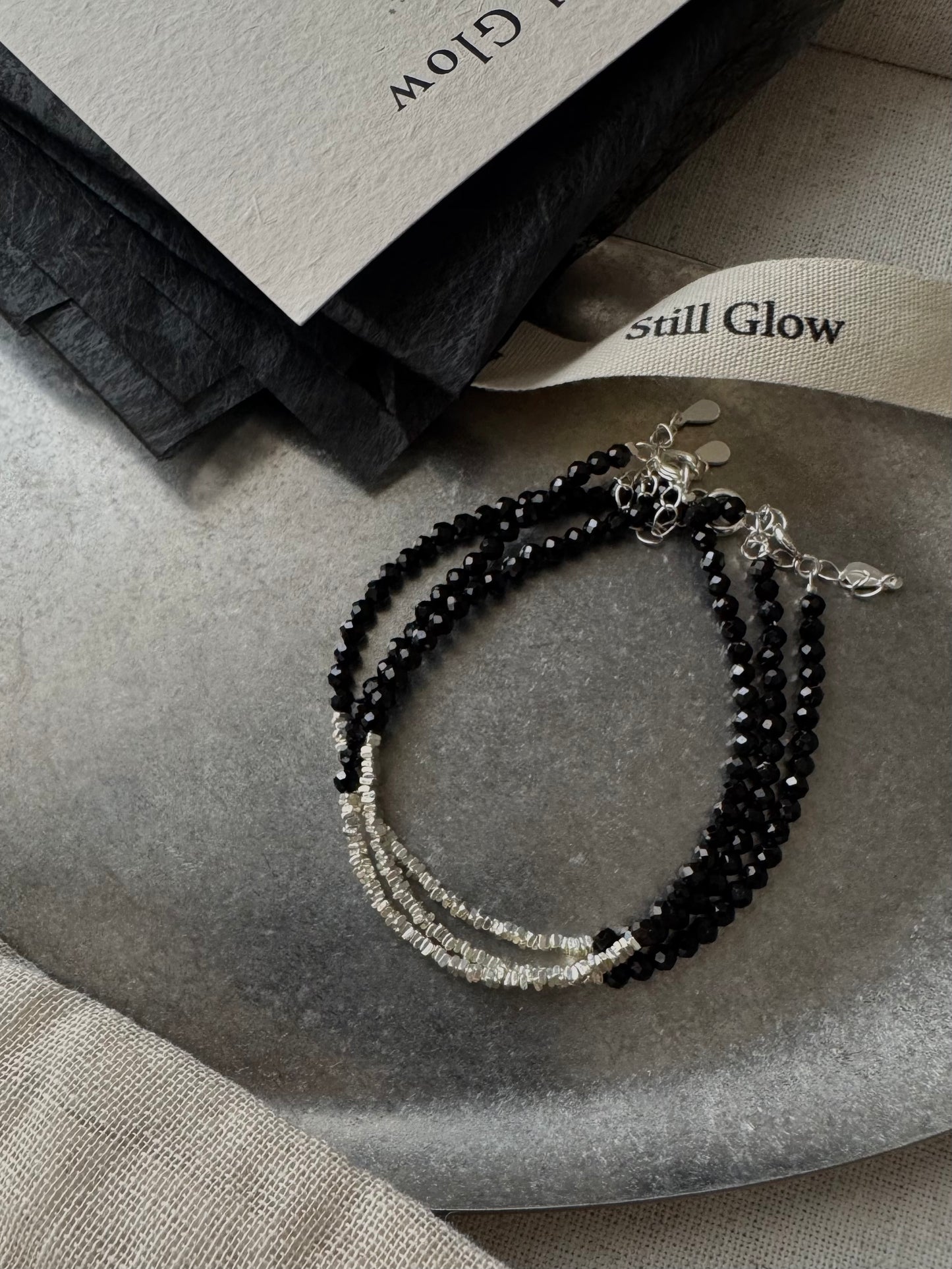 Nocturne Light｜Black Spinel × Sterling Silver Bracelet